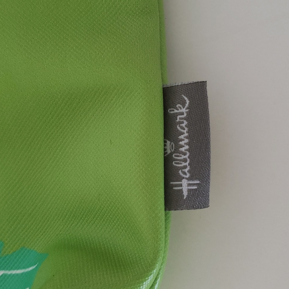Hallmark cheetah small pouch bag - Picture 5 of 8
